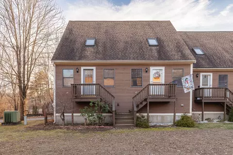 538 Main St #4, Springvale, ME 04083 photo 1