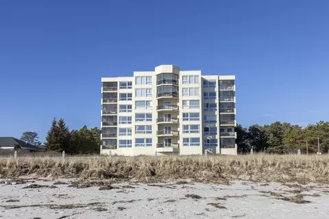 215 E Grand Ave #512, Old Orchard Beach, ME 04064