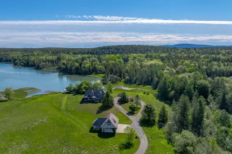 15 Gray Farm Rd, Mount Desert, ME 04660