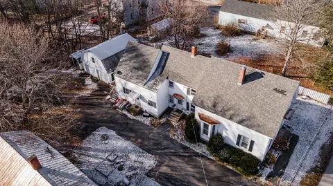102 Spring St, Gardiner, ME 04345