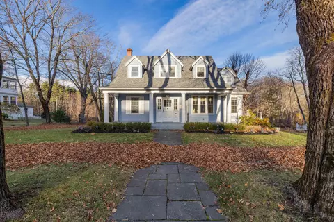 44 Summer St, Kennebunk, ME 04043
