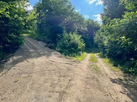 12 Overlook, Wales, ME 04280