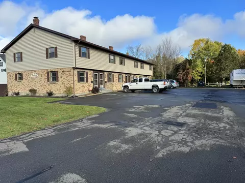 43 Academy St #4, Presque Isle, ME 04769