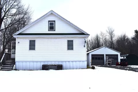 163 Old County Rd S, Enfield, ME 04493