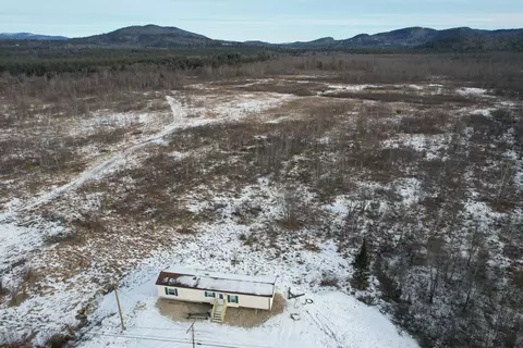 03-001 Vernon St, Bethel, ME 04217