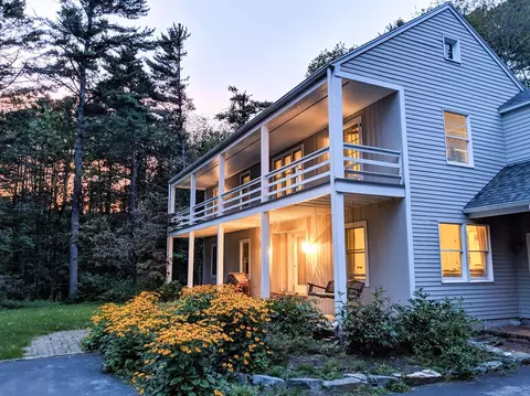 14 Sturdivant Rd, Cumberland, ME 04110