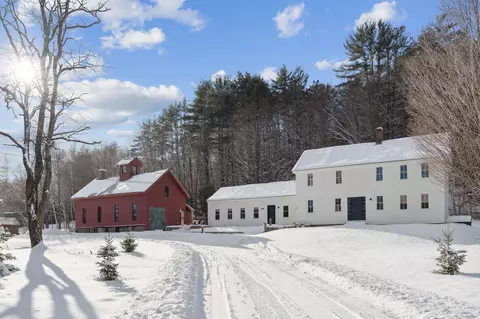 581 Vernon St, Greenwood, ME 04255