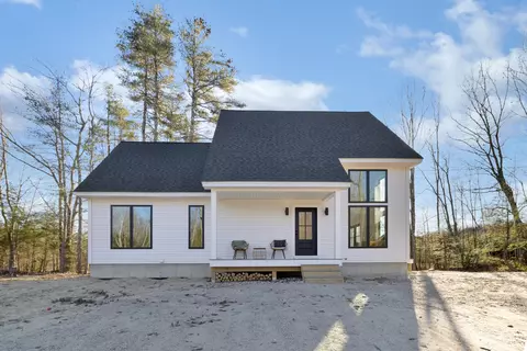 295 Town Farm Rd, Buxton, ME 04093