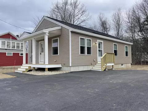 598 Main St, Springvale, ME 04083