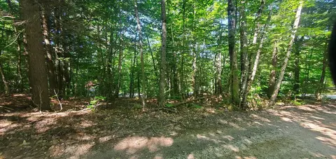 26 Shaw Hill Rd, Naples, ME 04055