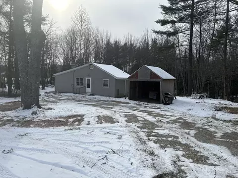 69 Shusta Rd, Madison, ME 04950
