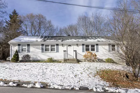 15 Rocky Hill Rd, Yarmouth, ME 04096
