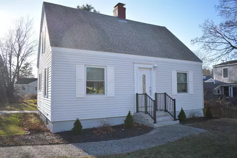22 Halet St, Portland, ME 04102