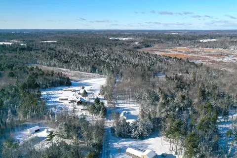 00 W Bay Bridge Rd, Topsham, ME 04086