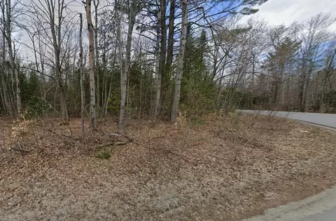 1 North Gee Road # m7, Palmyra, ME 04965