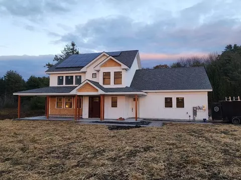 373 Fort Hill Rd, Gorham, ME 04038