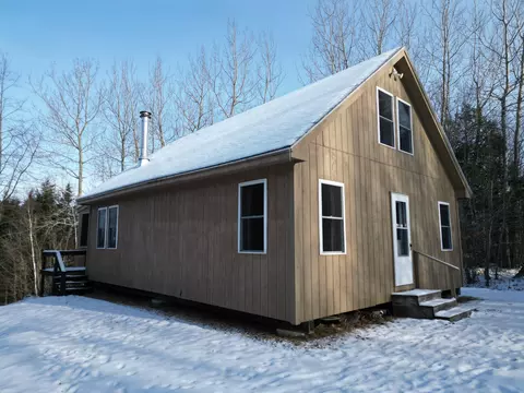 106 Weatherbee Point Rd, Lincoln, ME 04457