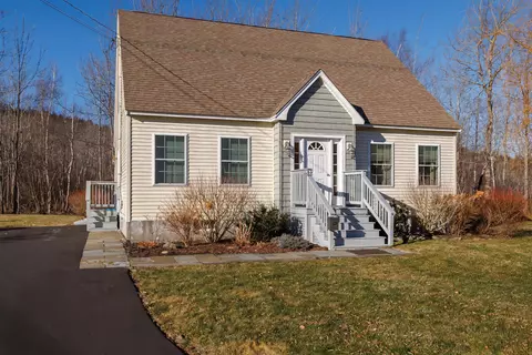 13 Bloomfield Rd #3, Bar Harbor, ME 04609