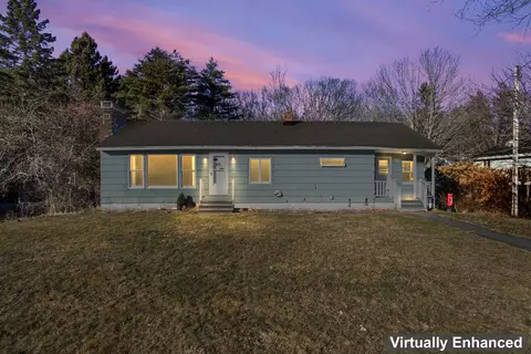 317 Sanford Rd, Wells, ME 04090