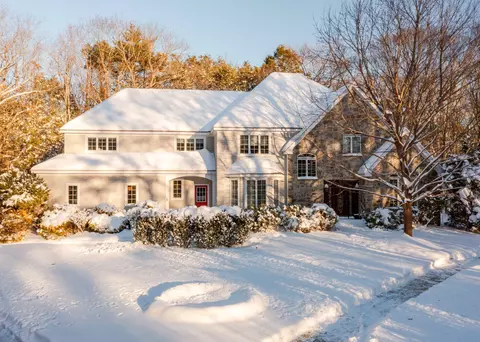 5 Quartz Knob Rd, Cape Elizabeth, ME 04107