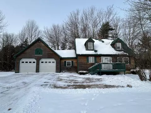 5 Pease Rd, Canaan, ME 04924