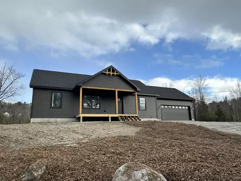 230 Naples Rd, Harrison, ME 04040