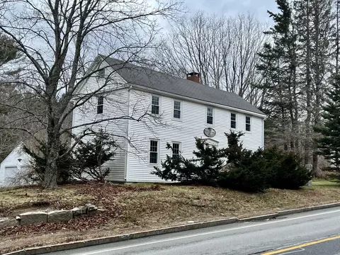 2090 Us Highway 1, Sullivan, ME 04664