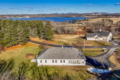 26 Sylvias Way, South Thomaston, ME 04858