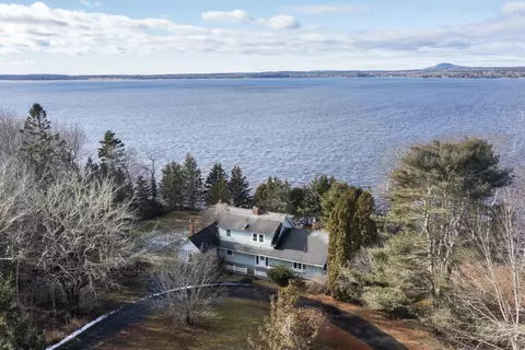 1379 Bayside Rd, Trenton, ME 04605
