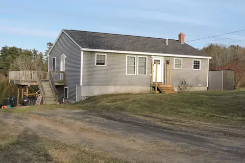 19 Stuart Dr, Albion, ME 04910