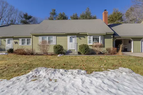 197 Flintlock Village Rd #2, Wells, ME 04090