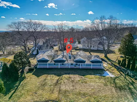 5 Hilltop Dr #5, Rockport, ME 04856