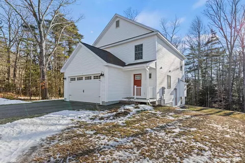 2 Tucker Brook Dr, Scarborough, ME 04074