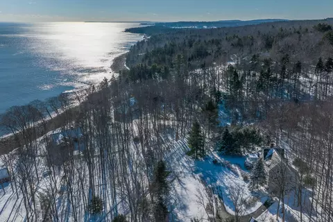 39 Springbrook Hill Rd, Camden, ME 04843