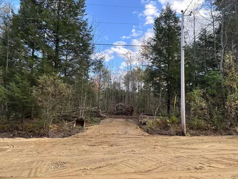 43 Case Rd, North Berwick, ME 03906