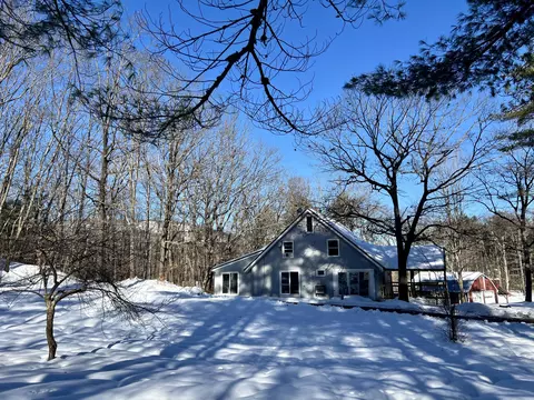 25 Plumb Ln, Brownfield, ME 04010