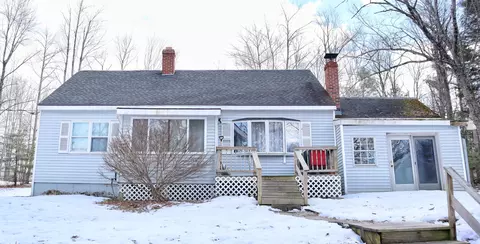 1307 Cross Hill Rd, Vassalboro, ME 04989