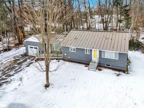 9 Brescia Ct, Waterville, ME 04901