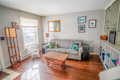2 Bennett St # 4, South Portland, ME 04106