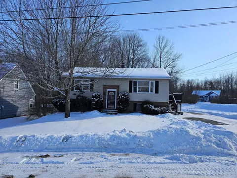 545 Webber Ave, Lewiston, ME 04240