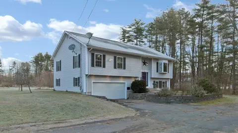 7 Robin St, Portland, ME 04102