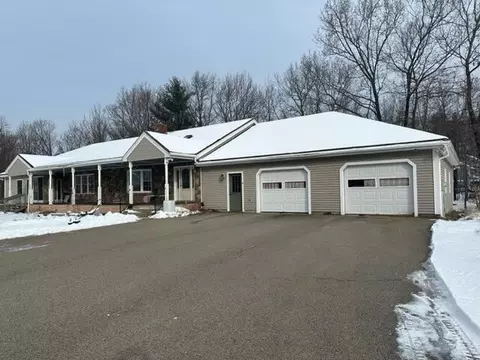 18 Witham St, Springvale, ME 04083