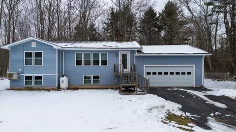 73 Bayside W, Owls Head, ME 04854