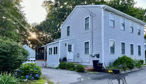 23 Huse St, Bath, ME 04530