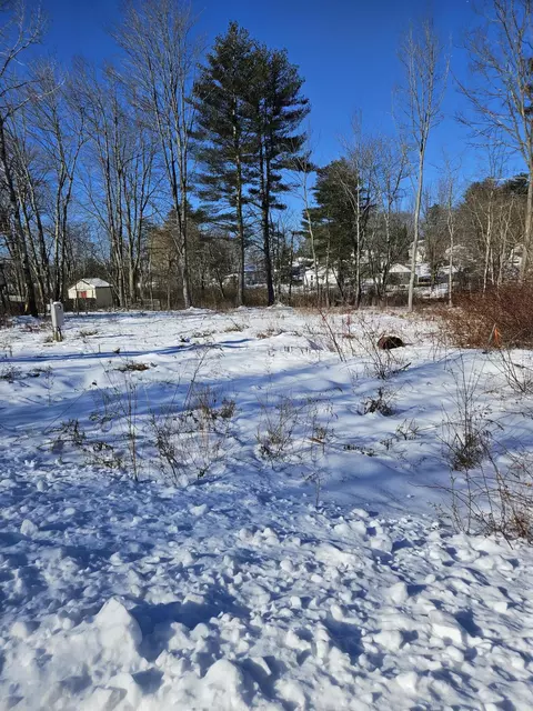 41 Chicoine Ave, Auburn, ME 04210