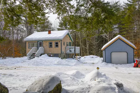36 North Rd, Bridgton, ME 04009