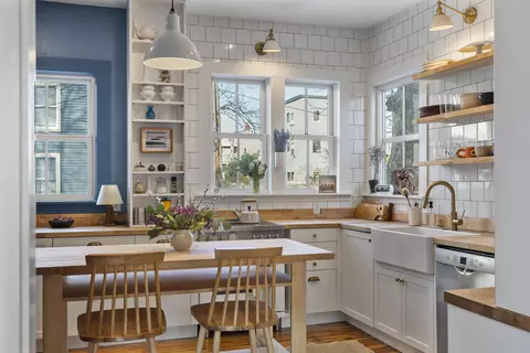 105 Brackett St # R, Portland, ME 04102
