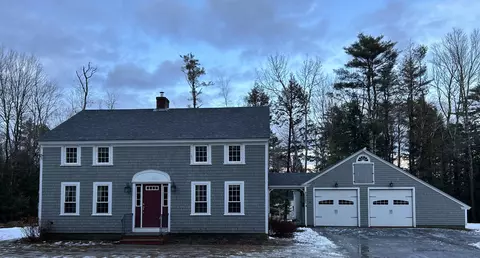 98 Forest Ave, Orono, ME 04473
