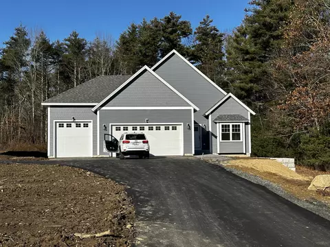 55 Willow Bend Ln, Wells, ME 04090