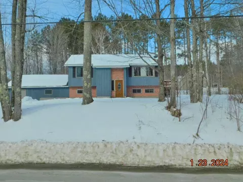 165 Palmer Rd, Skowhegan, ME 04976